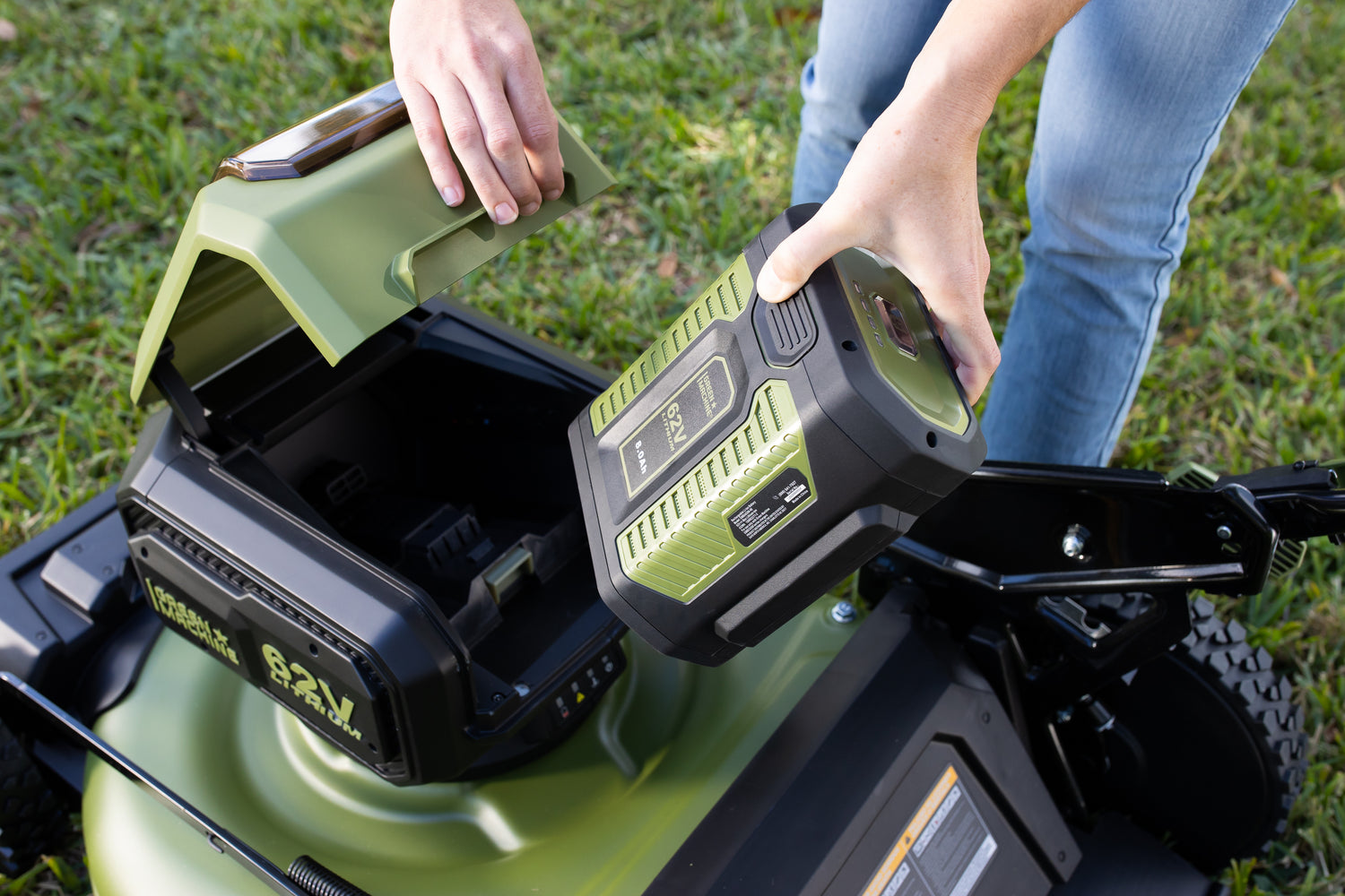 62V Cordless 23&quot; RWD Self-Propelled 3-in-1 Extended Range Walk Behind Mower with 8.0 Ah Battery Rapid Charger
